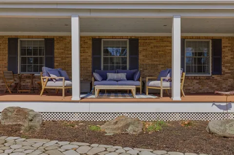 $1,299,999 | 16 Isaac Lucas Circle, Dover, NH 03820