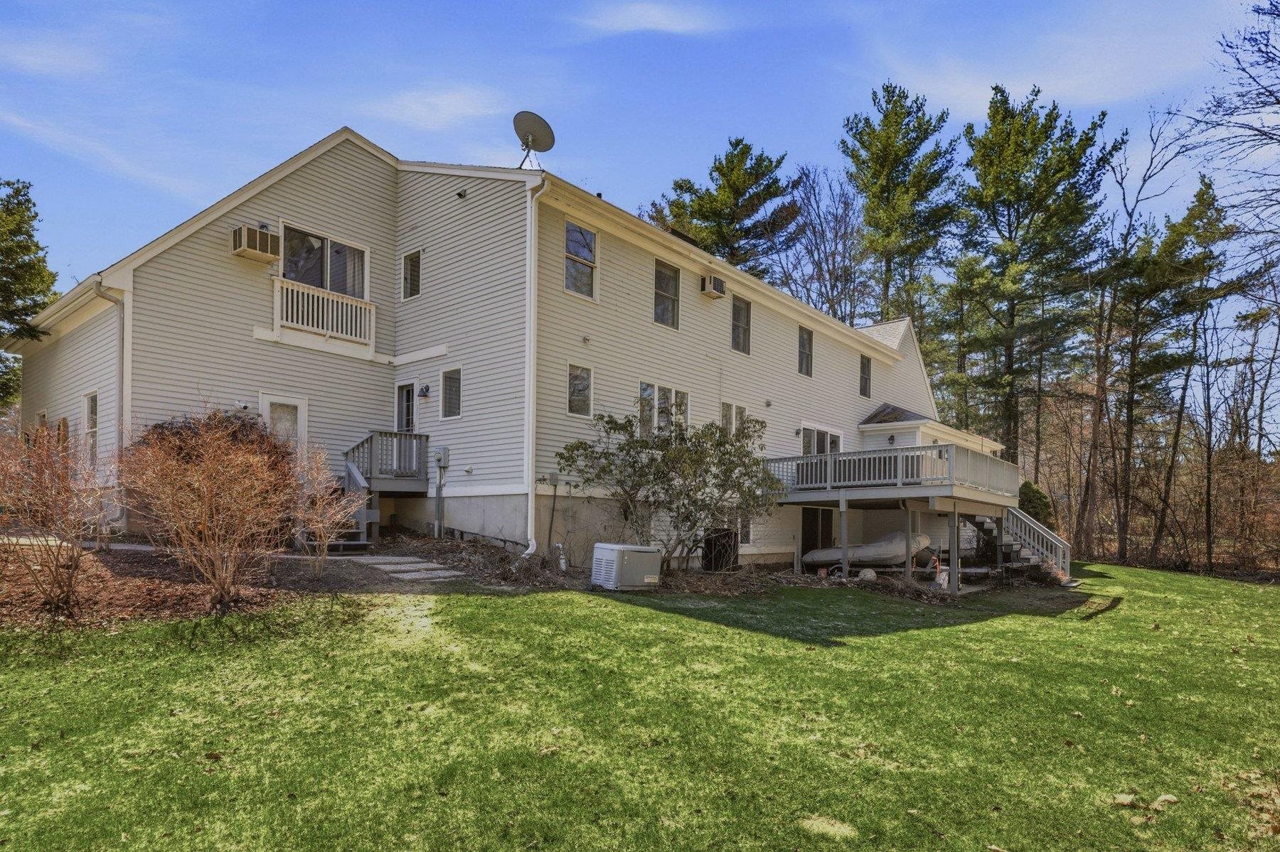 16 Isaac Lucas Circle Dover, NH 03820 - Photo 7 of 60