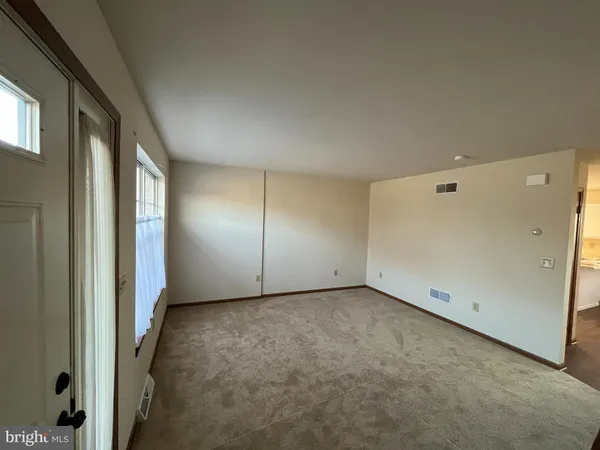 $1,695 | 1004 Rebecca Street, Carlisle, PA 17013