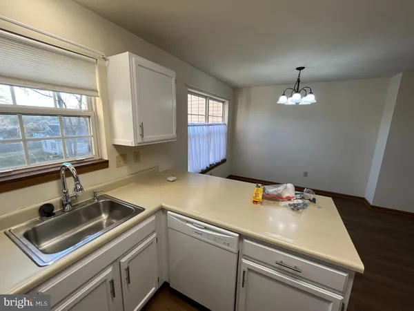 $1,695 | 1004 Rebecca Street, Carlisle, PA 17013