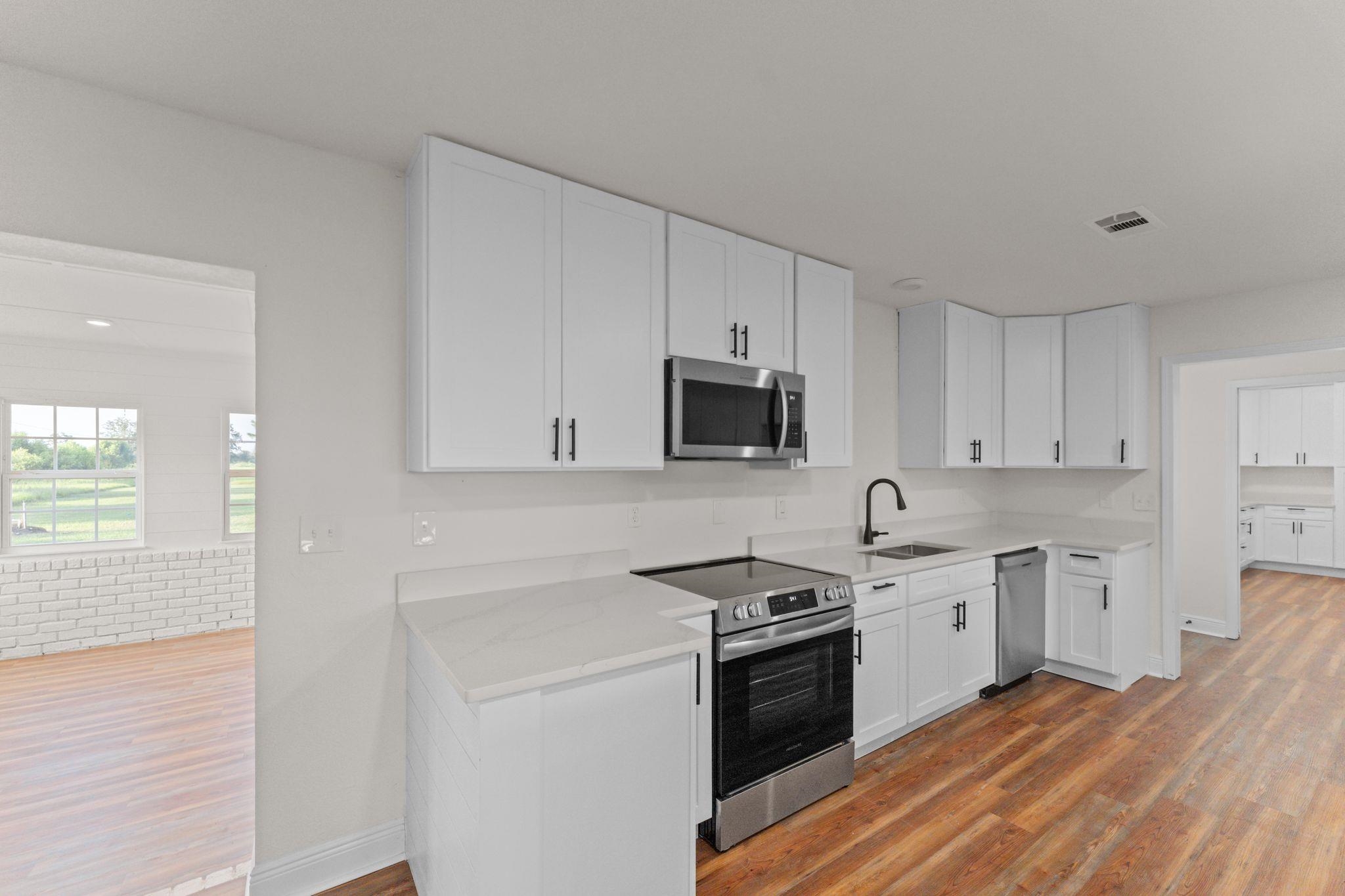 17761 County Road 28 Foley, AL 36535 - Photo 21 of 51 Kitchen