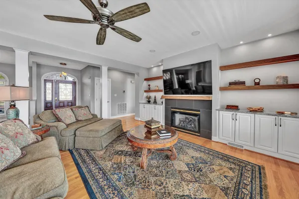 $2,200,000 | 95 Marvin Gardens Drive, Moneta, VA 24121
