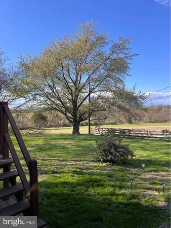 $1,800 | 6122 Rolling View Drive, Sykesville, MD 21784