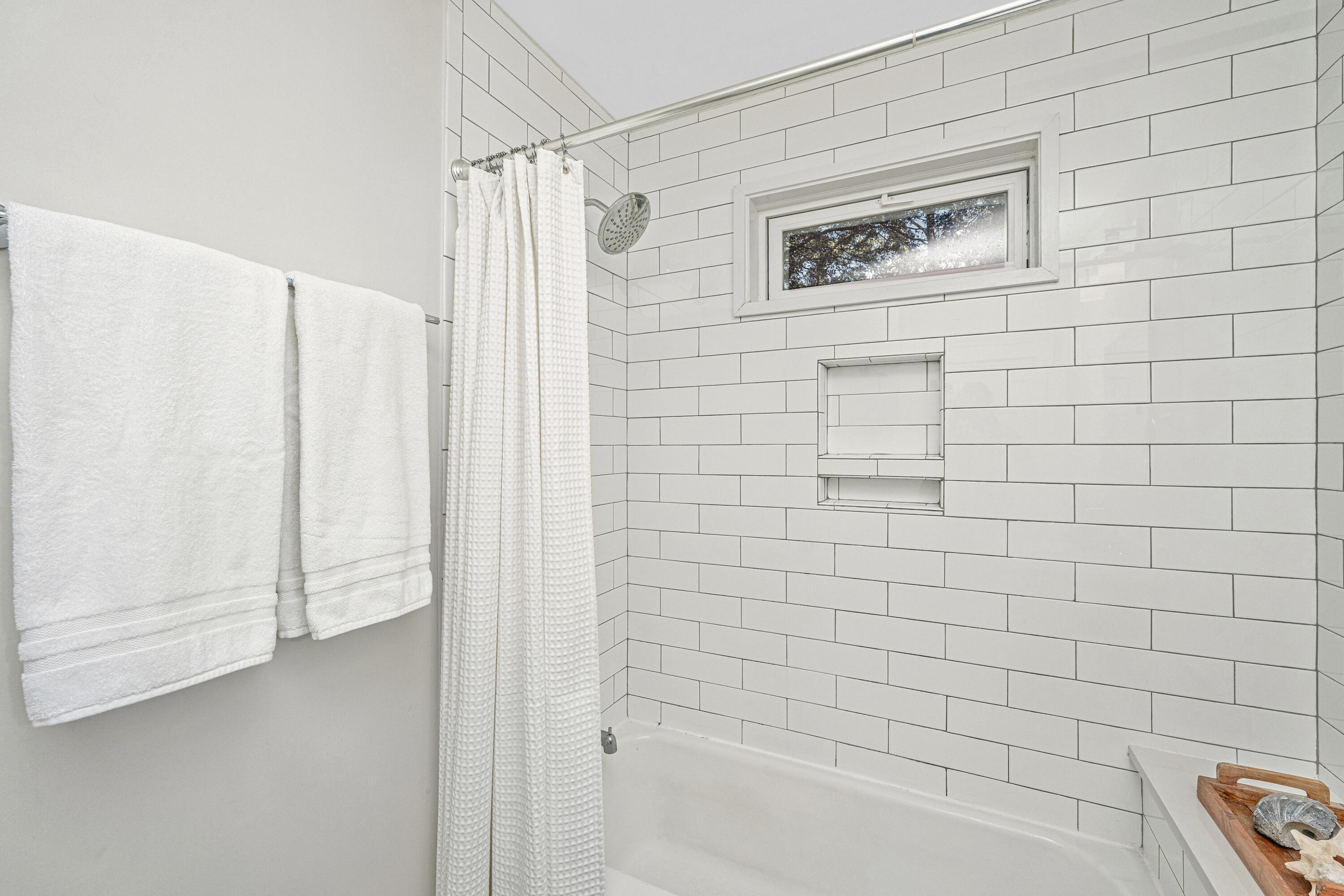 4560 South Rhett Avenue North Charleston, SC 29405 - Photo 19 of 26 Bathroom 3