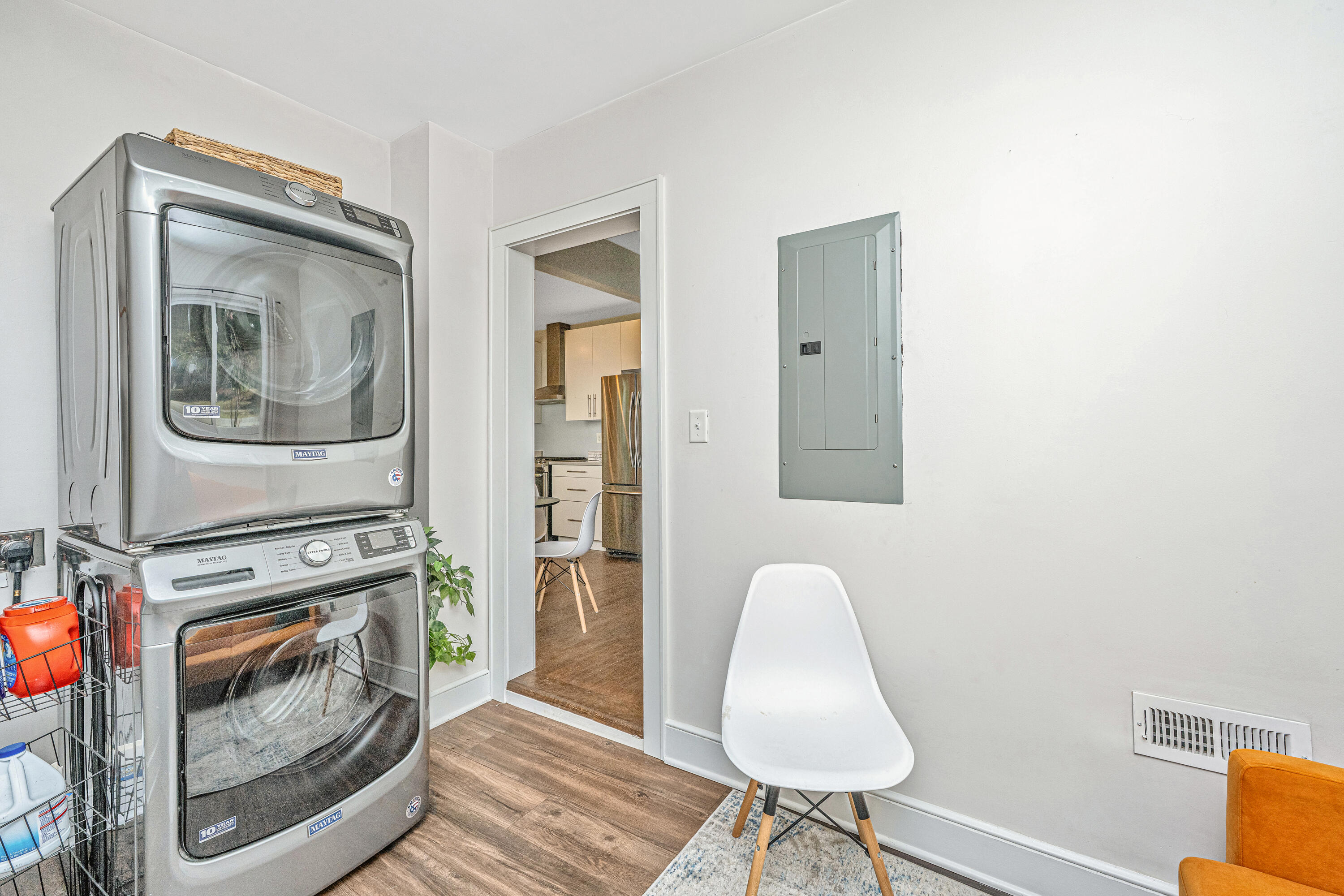 4560 South Rhett Avenue North Charleston, SC 29405 - Photo 20 of 26 Laundry