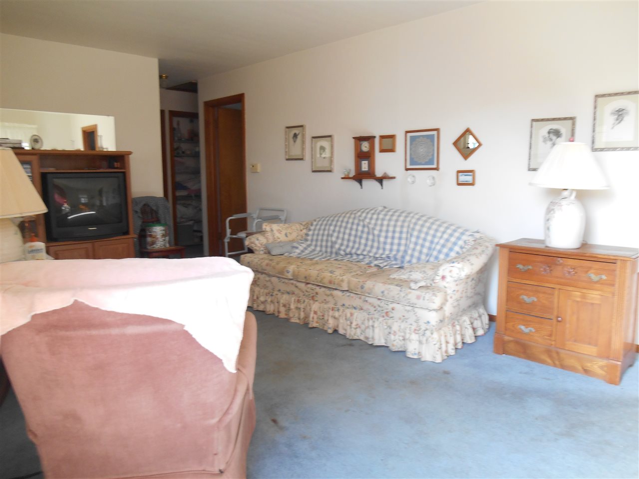 1515 Ryer Street South Bend, IN 46628 - Photo 2 of 14 Gallery Image 2