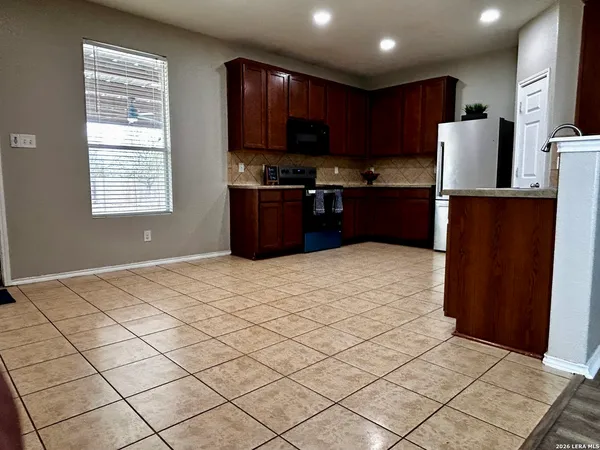 $1,900 | 3637 Double Diamond, Schertz, TX 78154