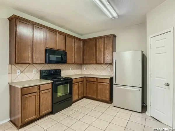 $1,900 | 3637 Double Diamond, Schertz, TX 78154