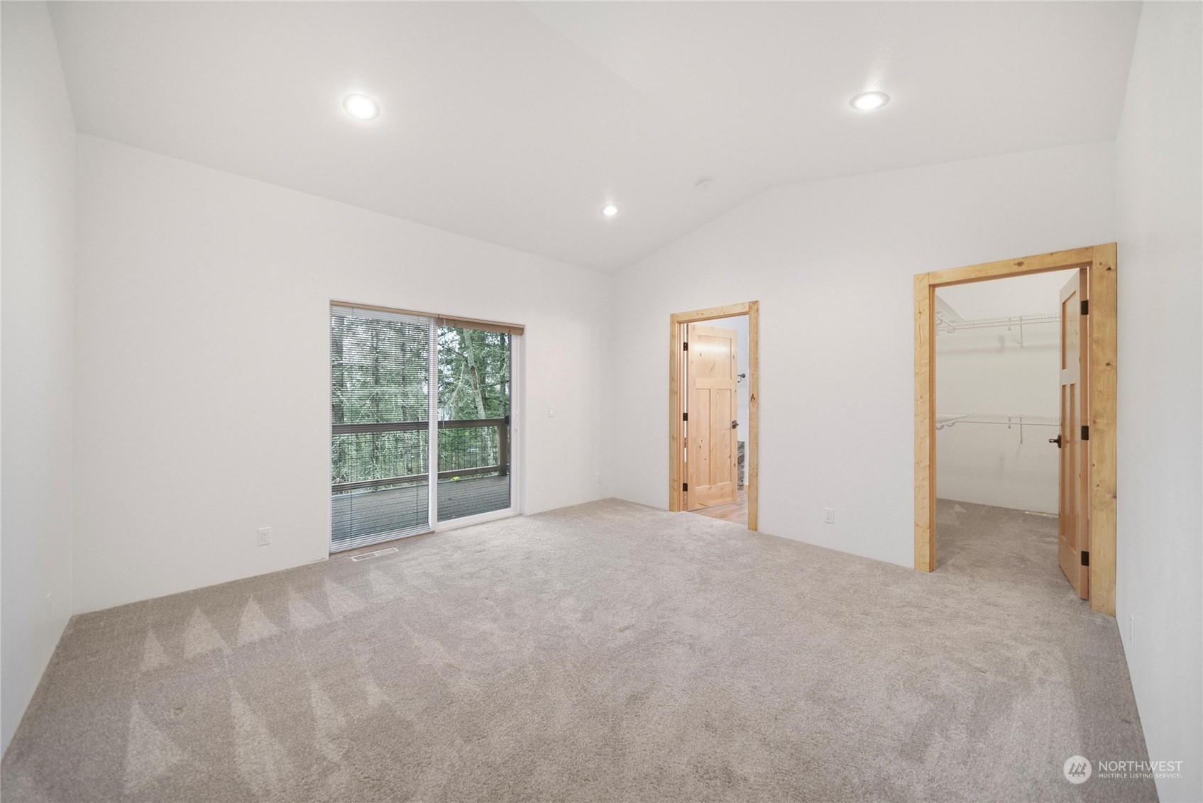 980 Rowe Road Camano Island, WA 98282 - Photo 14 of 37 Gallery Image 14