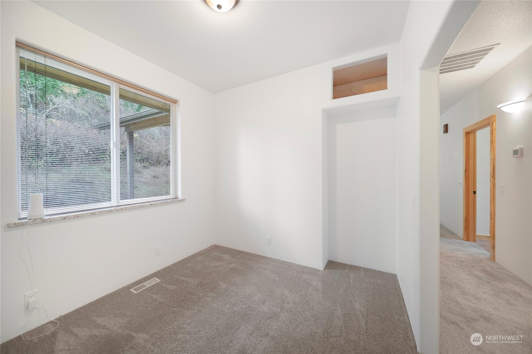 980 Rowe Road Camano Island, WA 98282 - Photo 17 of 37 Gallery Image 17