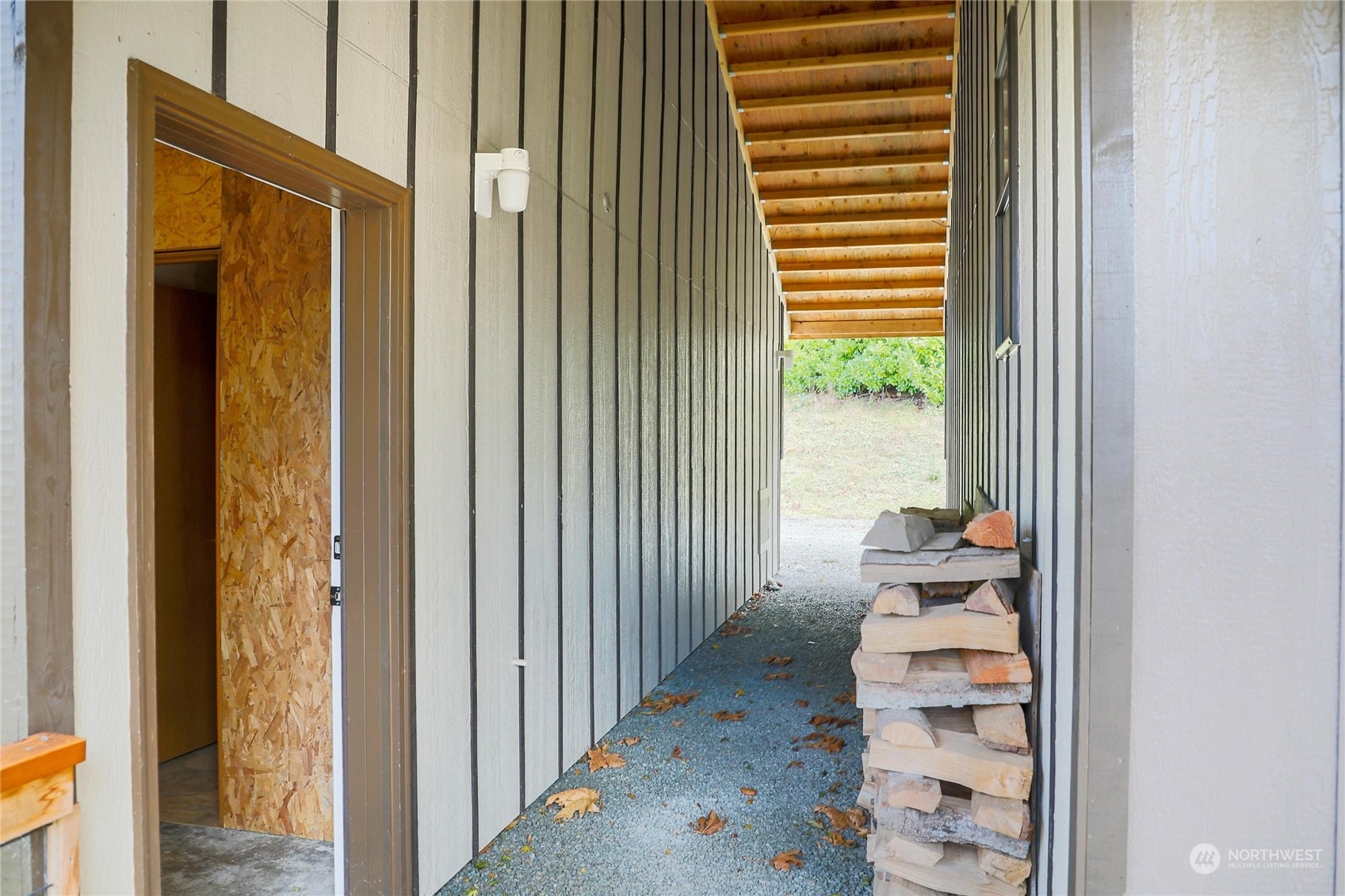 980 Rowe Road Camano Island, WA 98282 - Photo 20 of 37 Gallery Image 20