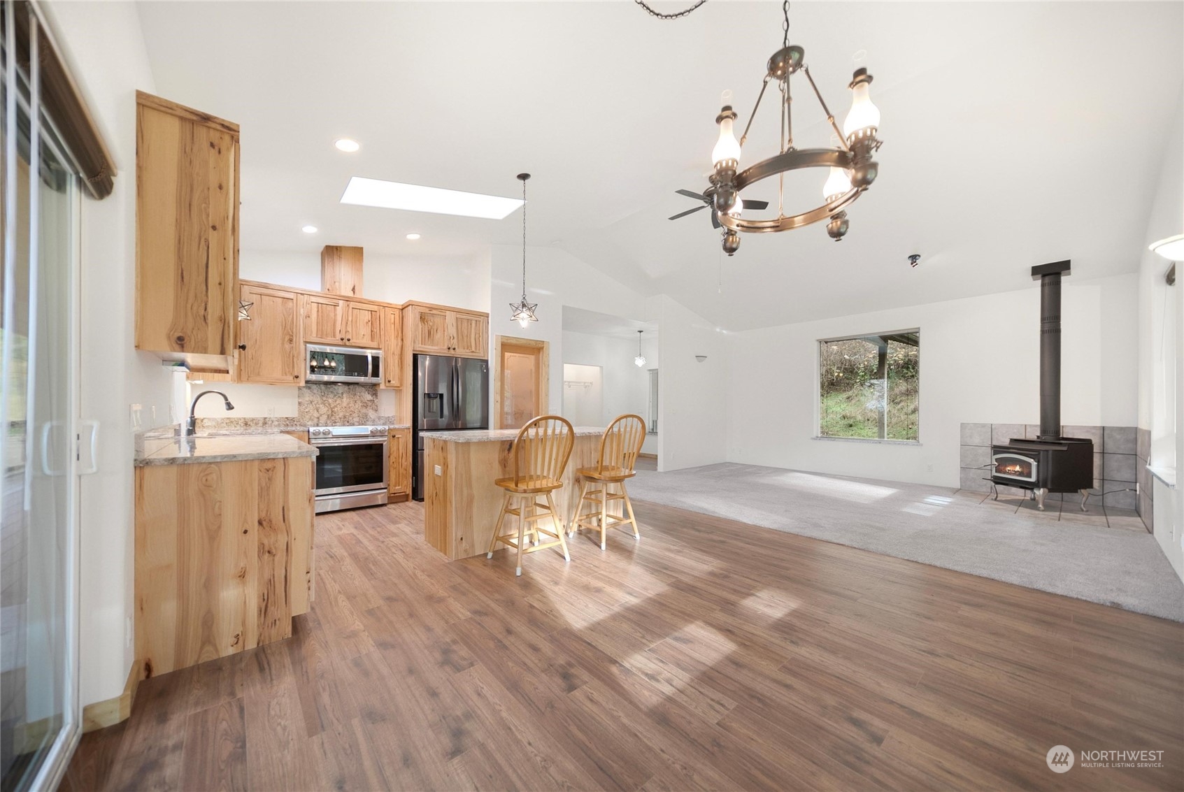 980 Rowe Road Camano Island, WA 98282 - Photo 8 of 37 Gallery Image 8