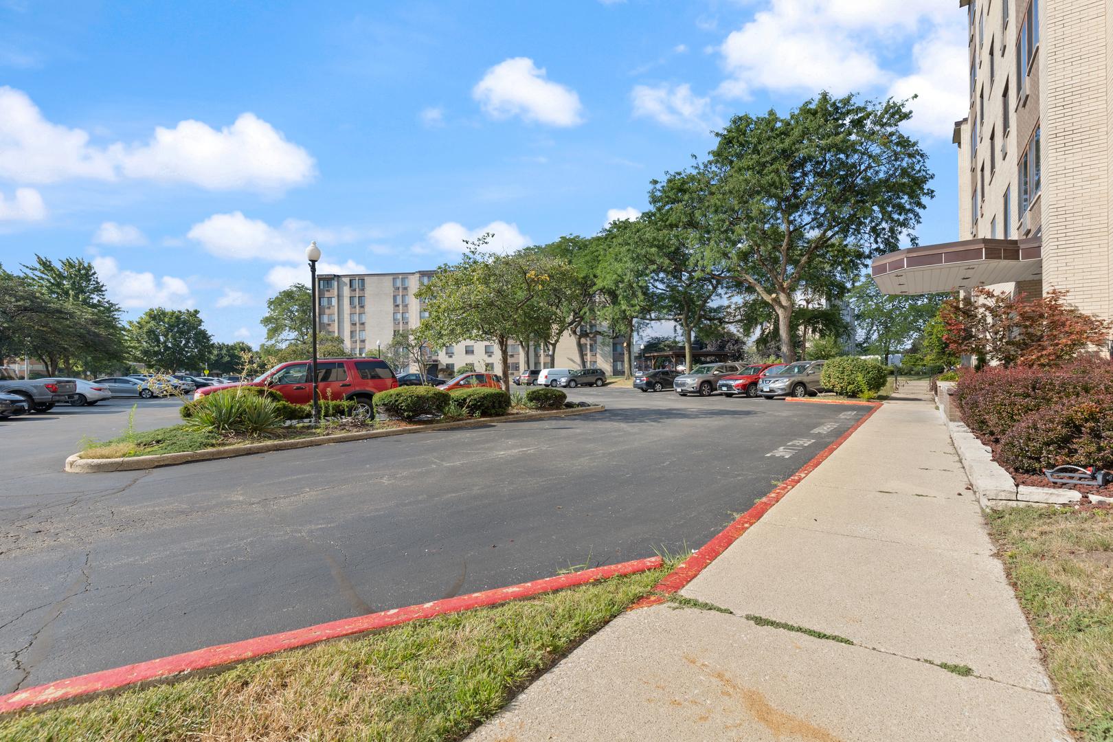 9720 South Pulaski Road, Unit 502 Oak Lawn, IL 60453 - Photo 2 of 20 Gallery Image 2