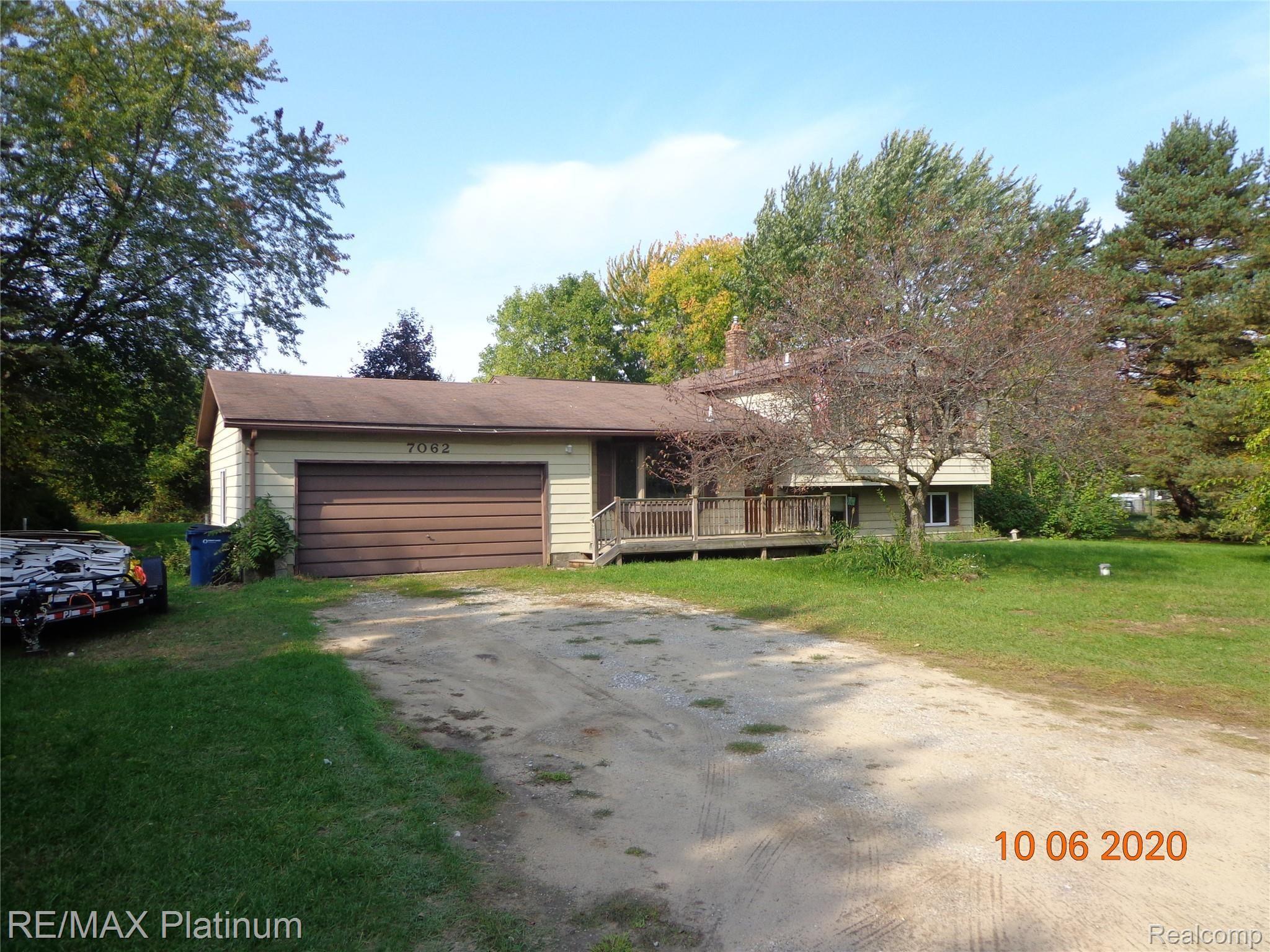 7062 Porter Road Grand Blanc, MI 48439 - Photo 16 of 17 DSC02500.JPG