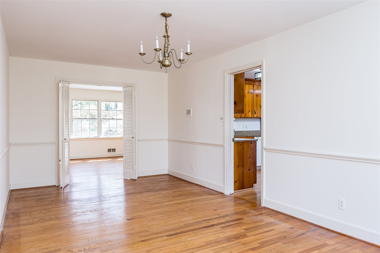 1808 Manuel Street Raleigh, NC 27612 - Photo 6 of 29 Dining Room