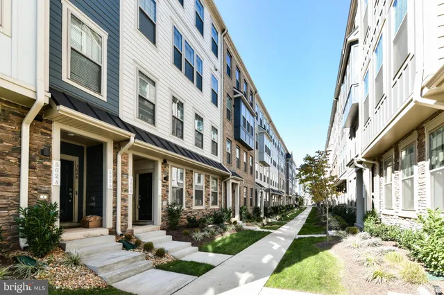 $455,000 | 504 Tassita Lane, Manassas Park, VA 20111