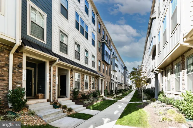 $455,000 | 504 Tassita Lane, Manassas Park, VA 20111