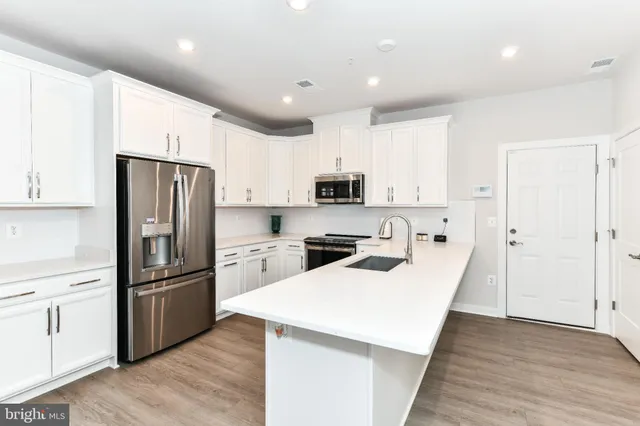 $455,000 | 504 Tassita Lane, Manassas Park, VA 20111