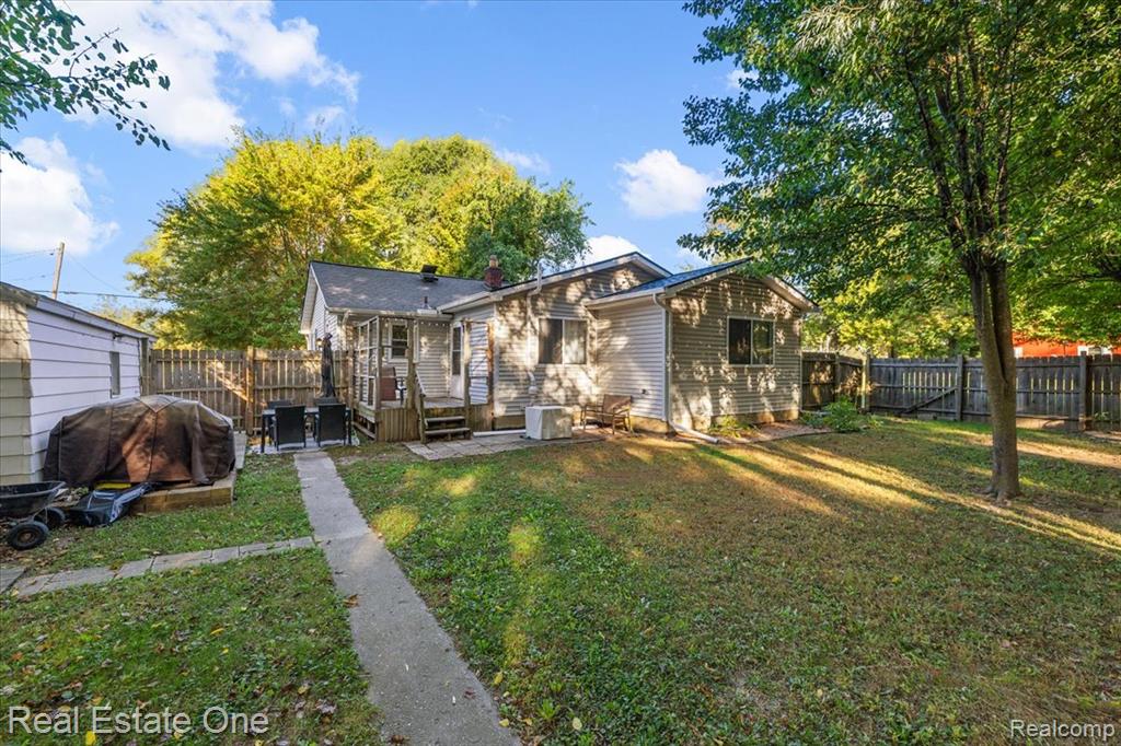 4078 North State Road Davison, MI 48423 - Photo 5 of 52 Gallery Image 5