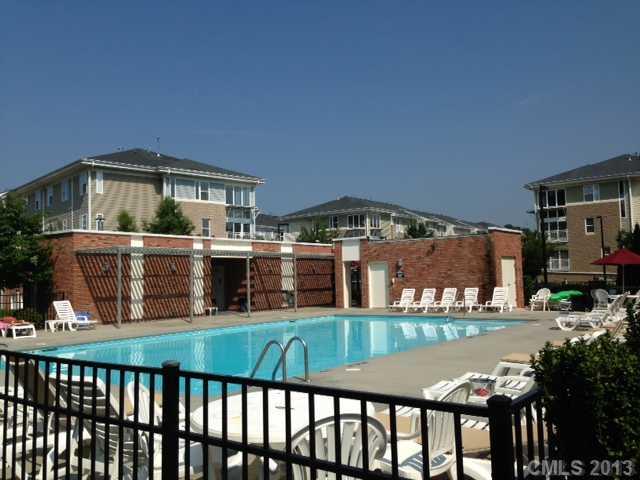 617 Raphael Place, Unit 617 Charlotte, NC 28205 - Photo 5 of 5 Gallery Image 5