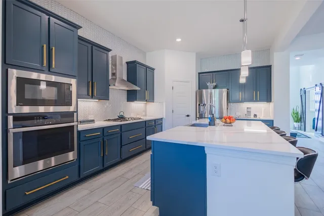 $750,000 | 121 Black Talon Lane, Cedar Creek, TX 78612