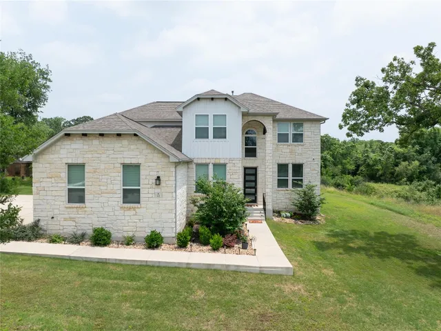 $750,000 | 121 Black Talon Lane, Cedar Creek, TX 78612