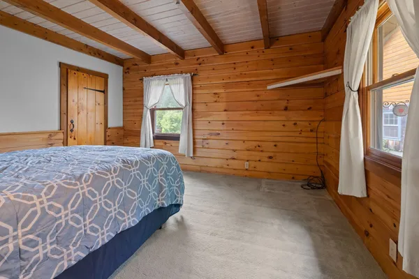 $899,000 | 830 Old Schoolhouse Road, Newbury, VT 05069