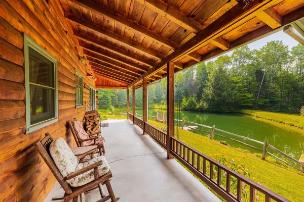 $899,000 | 830 Old Schoolhouse Road, Newbury, VT 05069