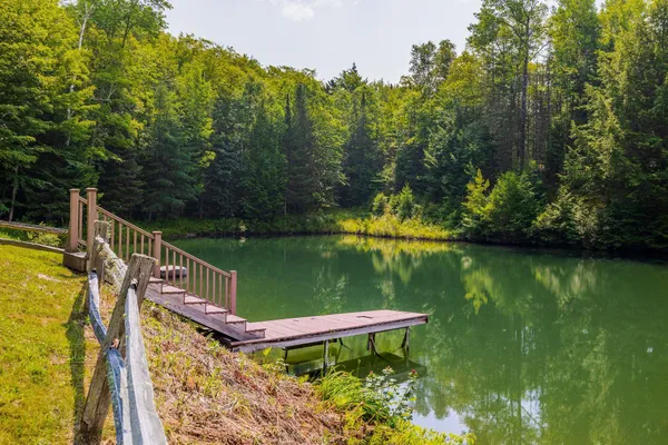 $899,000 | 830 Old Schoolhouse Road, Newbury, VT 05069