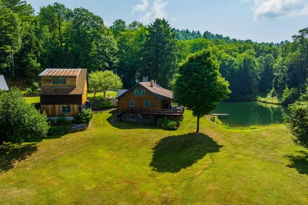$899,000 | 830 Old Schoolhouse Road, Newbury, VT 05069