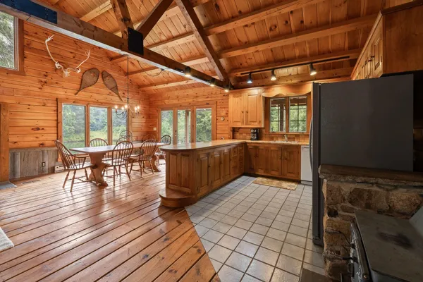 $899,000 | 830 Old Schoolhouse Road, Newbury, VT 05069