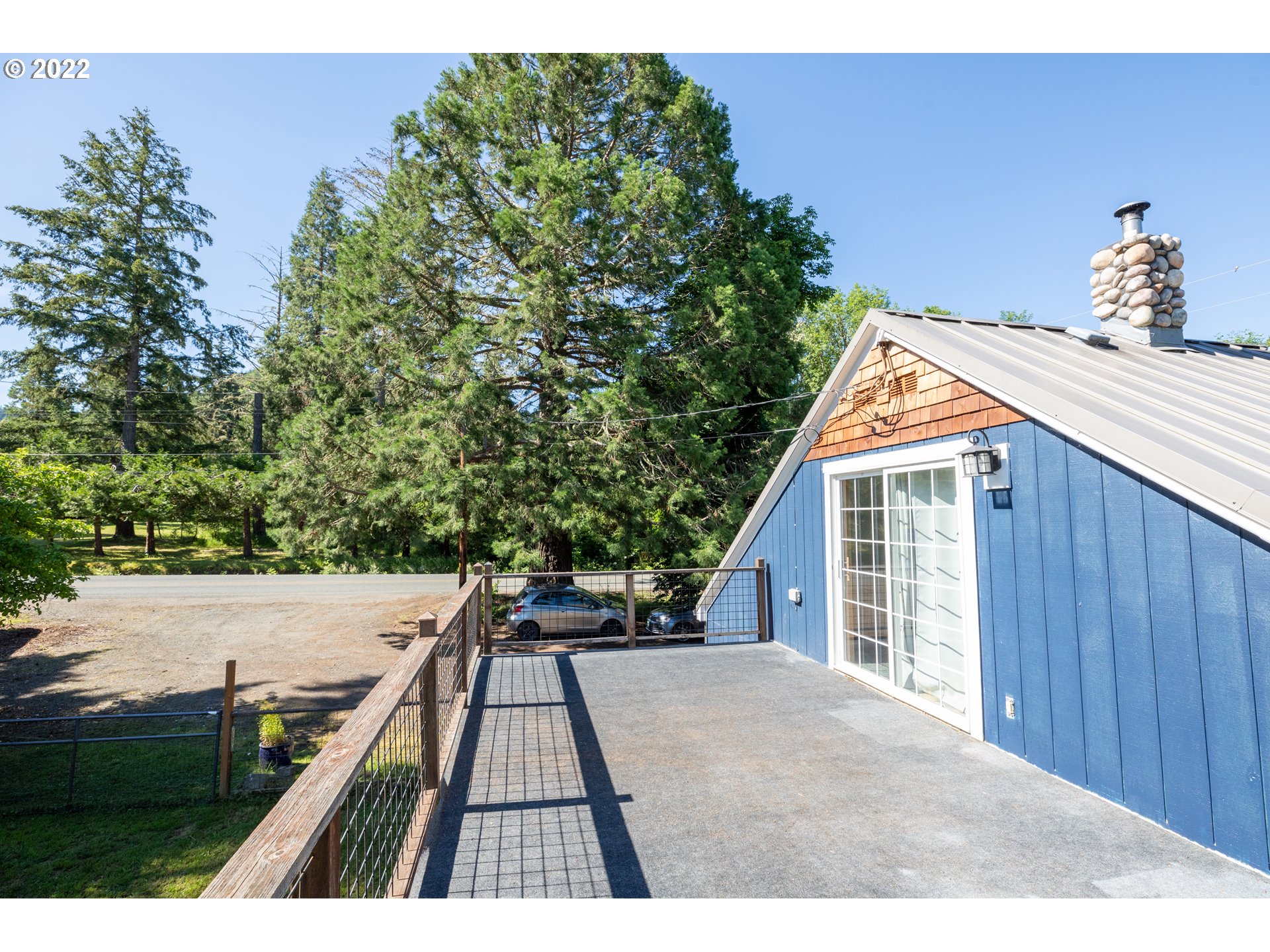 5006 Buckhorn Road Roseburg, OR 97470 - Photo 22 of 32 Deck