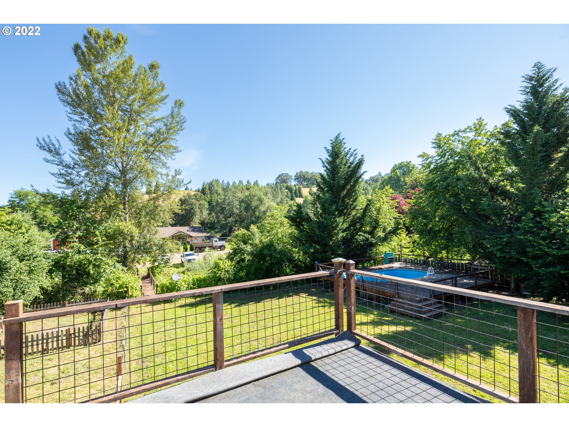 5006 Buckhorn Road Roseburg, OR 97470 - Photo 23 of 32 Deck