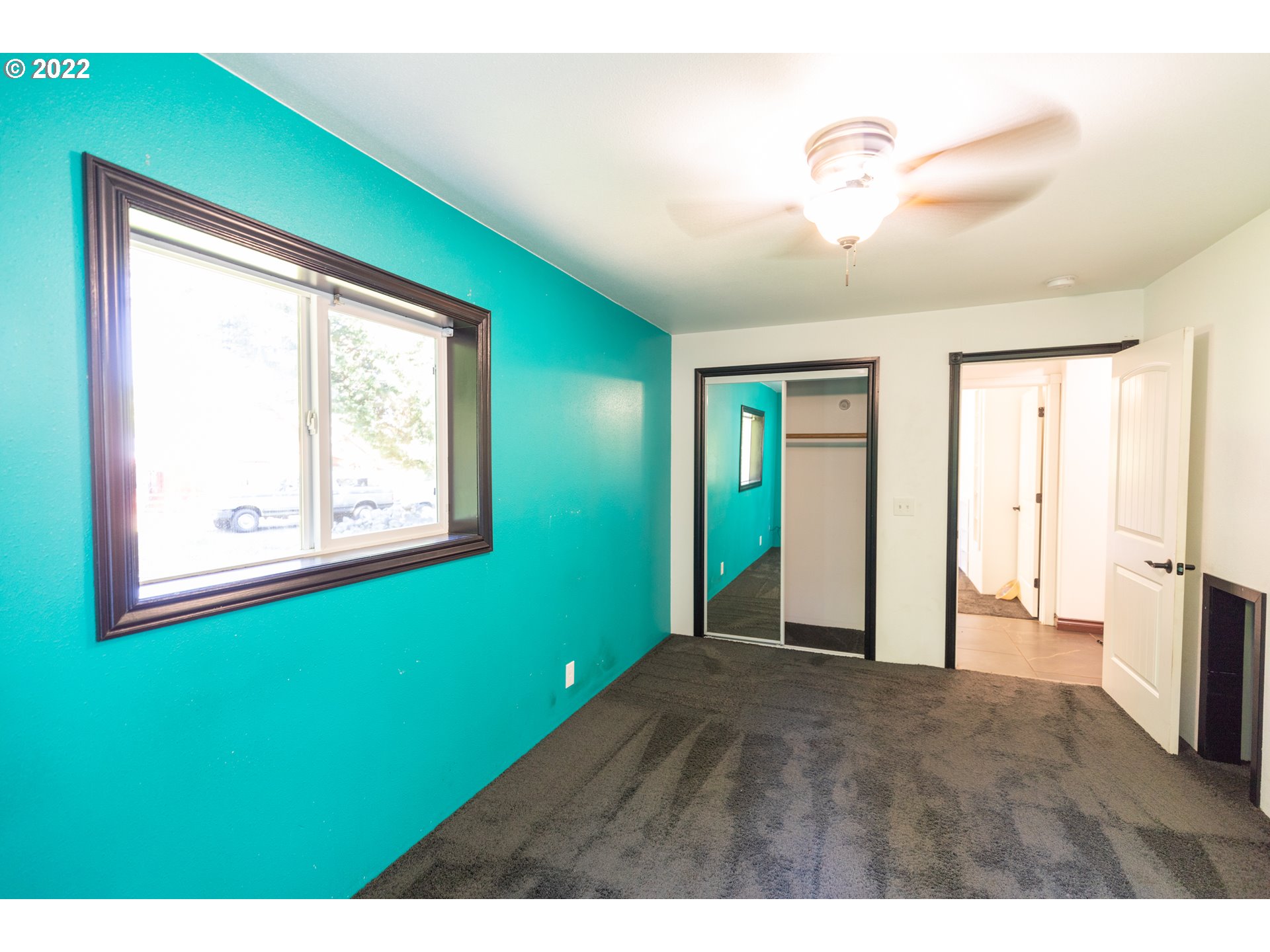 5006 Buckhorn Road Roseburg, OR 97470 - Photo 25 of 32 Bedroom