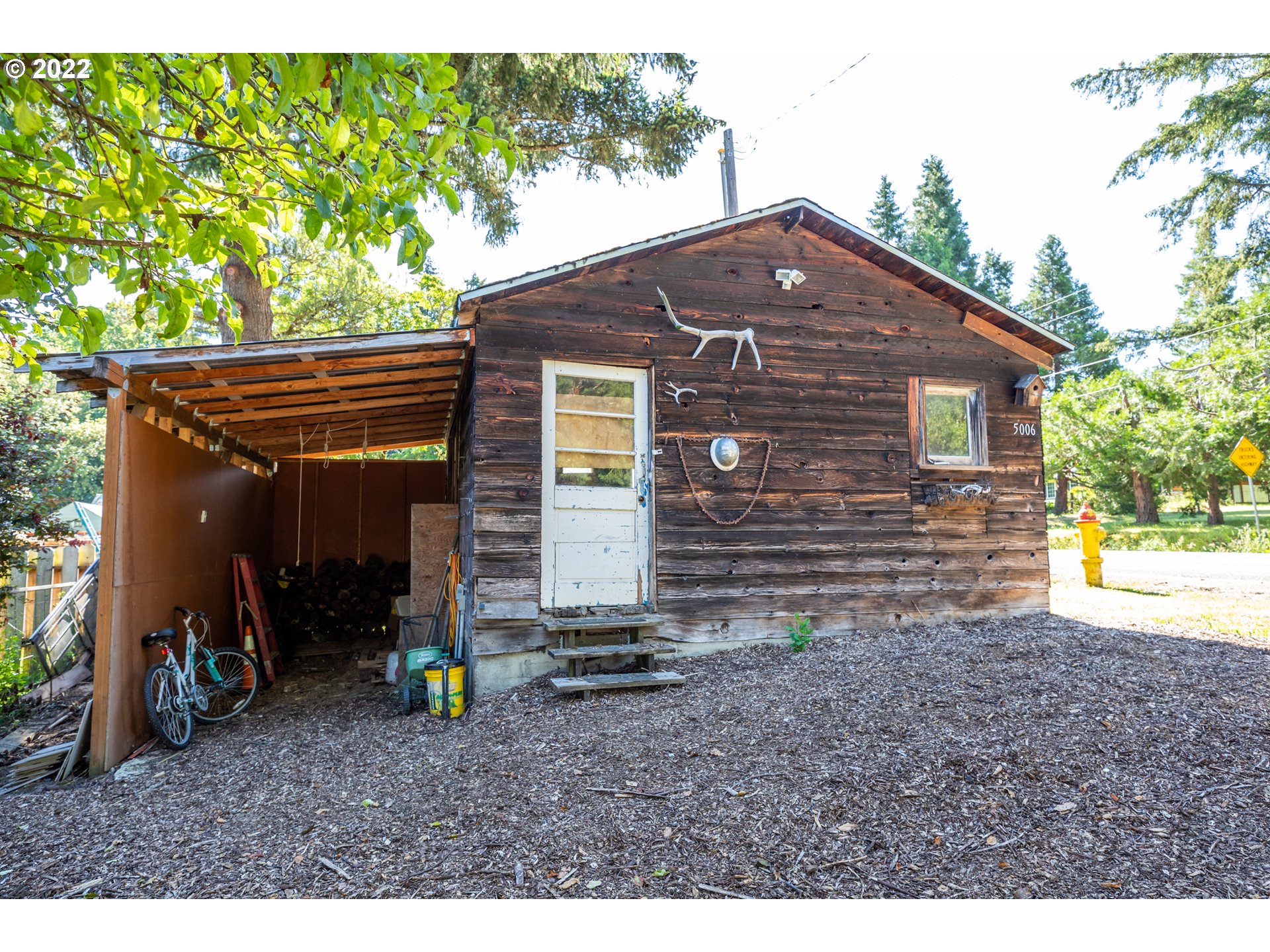 5006 Buckhorn Road Roseburg, OR 97470 - Photo 28 of 32 Shed