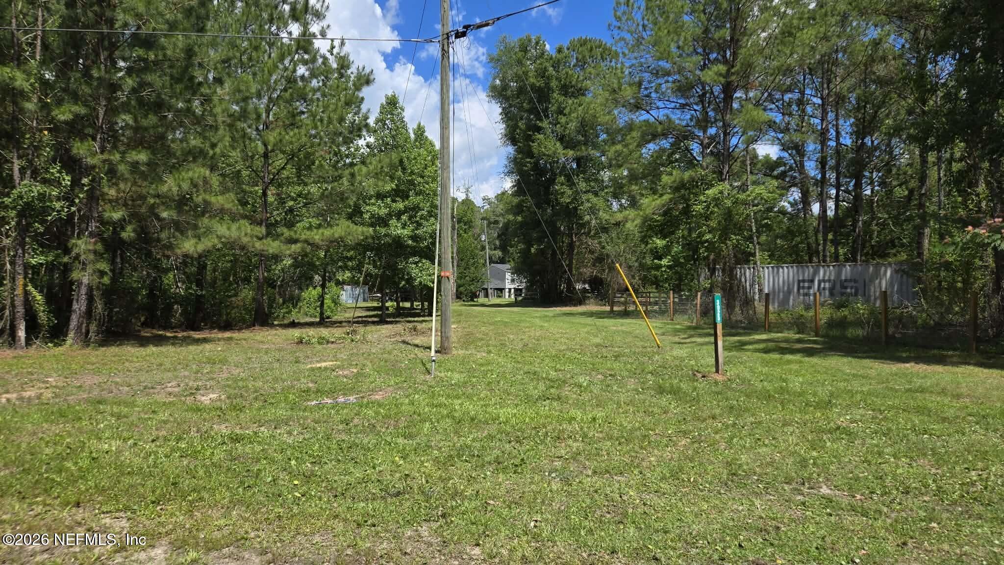 3923 Skipper Road Middleburg, FL 32068 - Photo 16 of 25 a view of a park with a tree