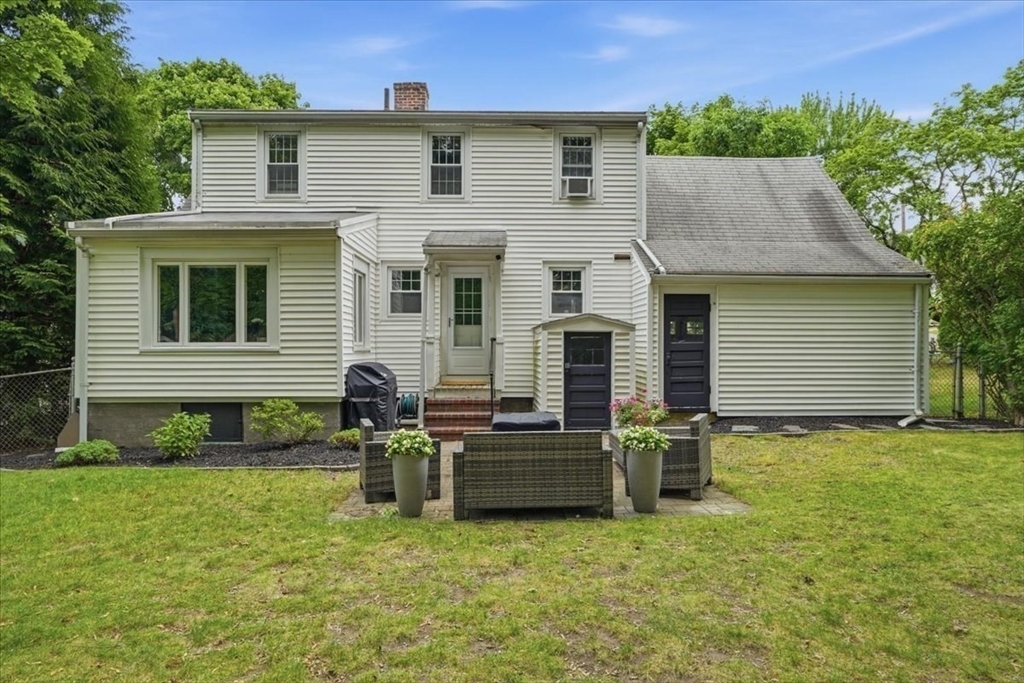 4 Ponkapoag Way Canton, MA 02021 - Photo 19 of 30