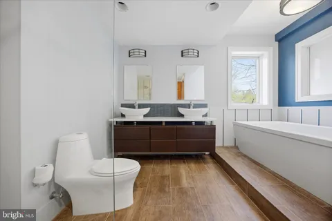 $675,000 | 726 Crooked Lane, King of Prussia, PA 19406