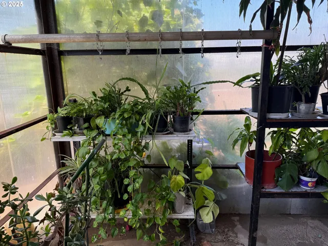 $215,000 | 202 Northeast Fulton Street, Roseburg, OR 97470