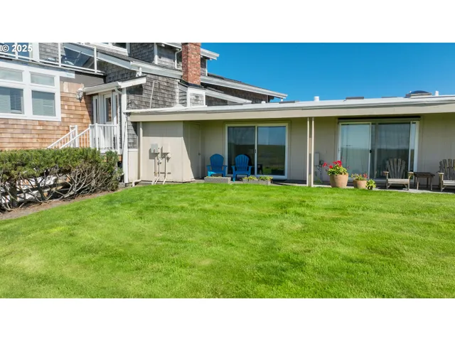 a black and white photo of a house