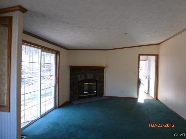 1982 Weisstown Road Boyertown, PA 19512 - Photo 5 of 14 Gallery Image 5