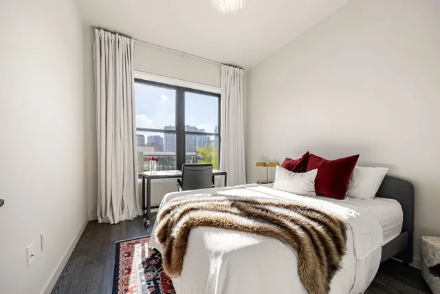 $628,000 | 800 Embassy Drive, Unit 229, Austin, TX 78702