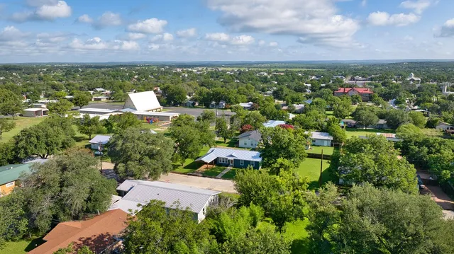 $350,000 | 225 Coolidge Avenue, Mason, TX 76856