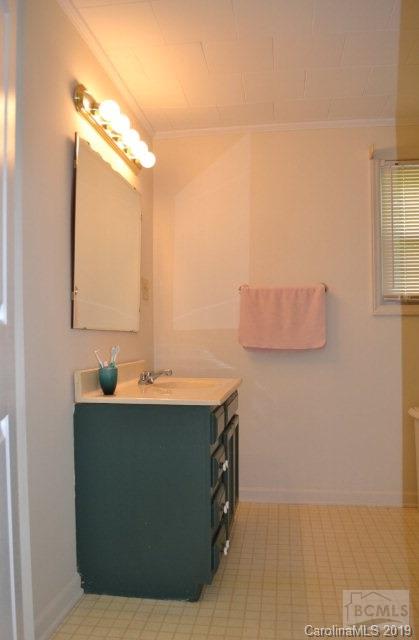 252 Chapman Road Morganton, NC 28655 - Photo 12 of 24 Gallery Image 12