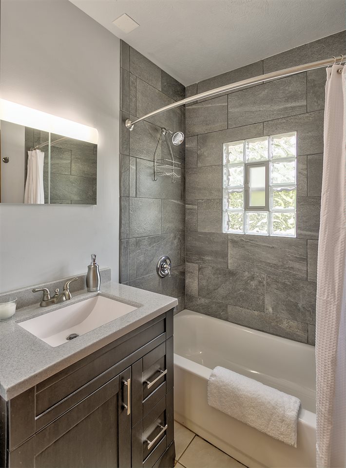 2721 Pelham Road Rockford, IL 61107 - Photo 16 of 29 Gallery Image 16