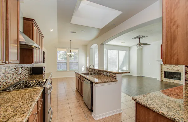 $2,500 | 10714 Barker Lake, Cypress, TX 77433