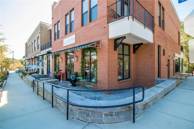 $399,000 | 6095 Hoot Owl Lane, Flowery Branch, GA 30542