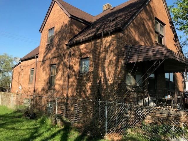 16 West Anchor Street River Rouge, MI 48218 - Photo 2 of 15 left side.jpg