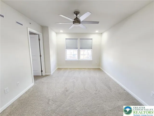 $2,450 | 1182 Susan Circle, Breinigsville, PA 18031