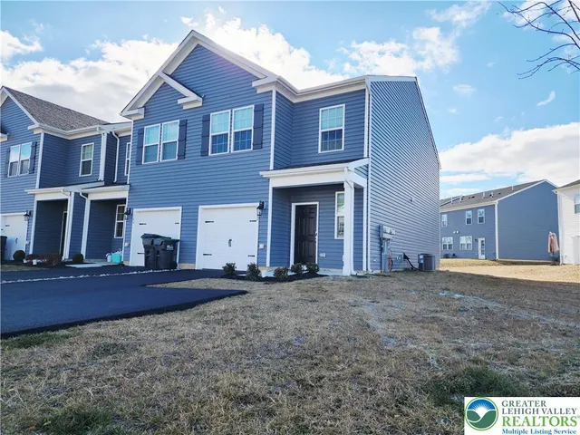 $2,450 | 1182 Susan Circle, Breinigsville, PA 18031